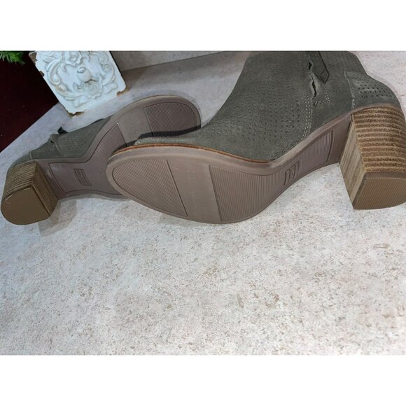 TOMS Majorca Ankle Boot Women's 7.5 Perforated Olive Green Peep Toe Ankle Boots - Picture 8 of 8